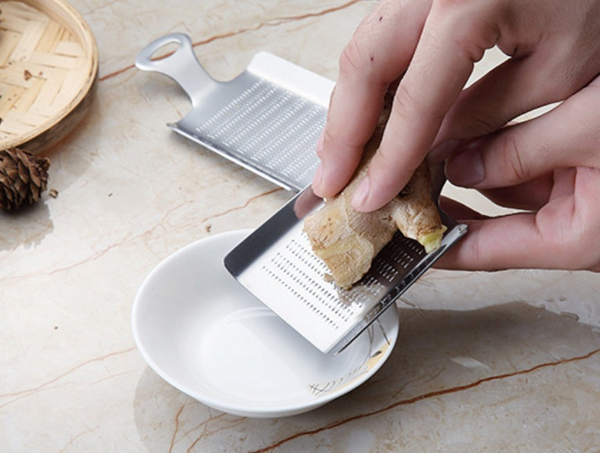 Stainless Steel Kitchen Garlic Press – Manual Masher for Home Cooking